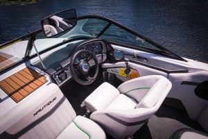 Nautiquehelmseat-web-300x200